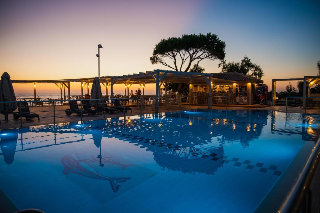 Mesogeios Hotel Marathopoli Exterior foto