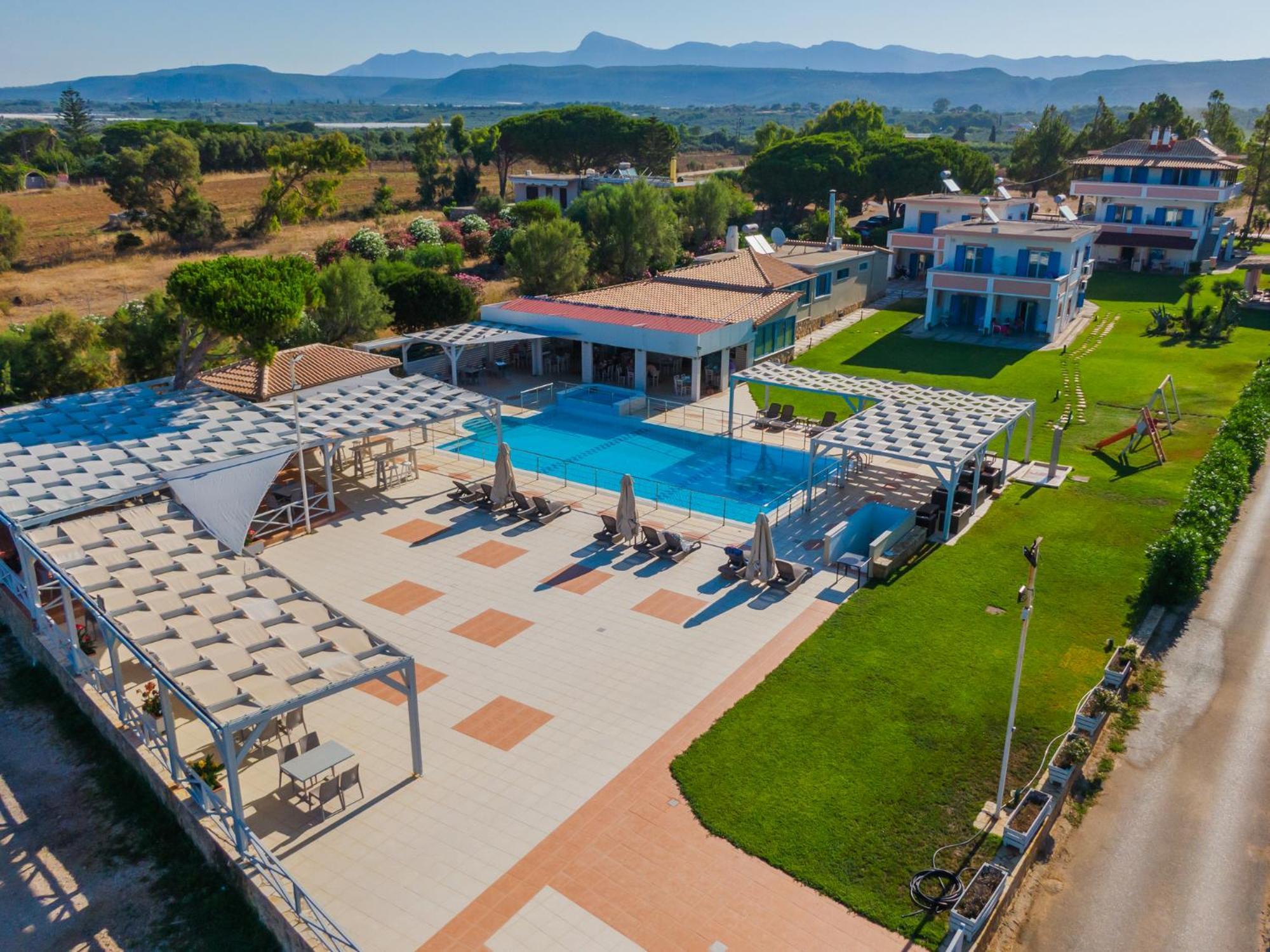 Mesogeios Hotel Marathopoli Exterior foto